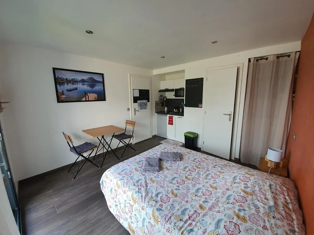 Studio A La Campagne Au Bout Du Lac D'Annecy Doussard 0*,