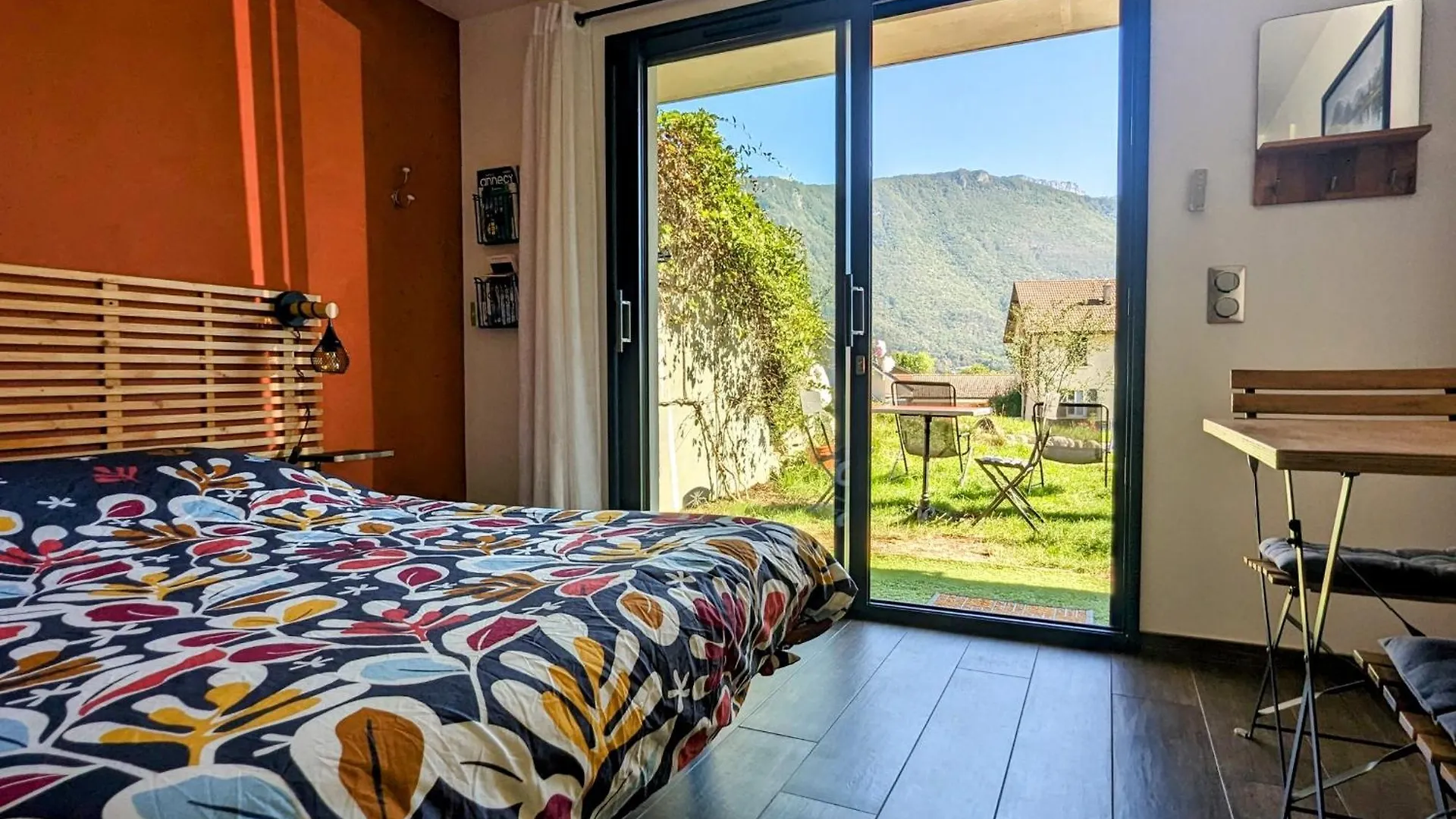 Studio A La Campagne Au Bout Du Lac D'Annecy Doussard